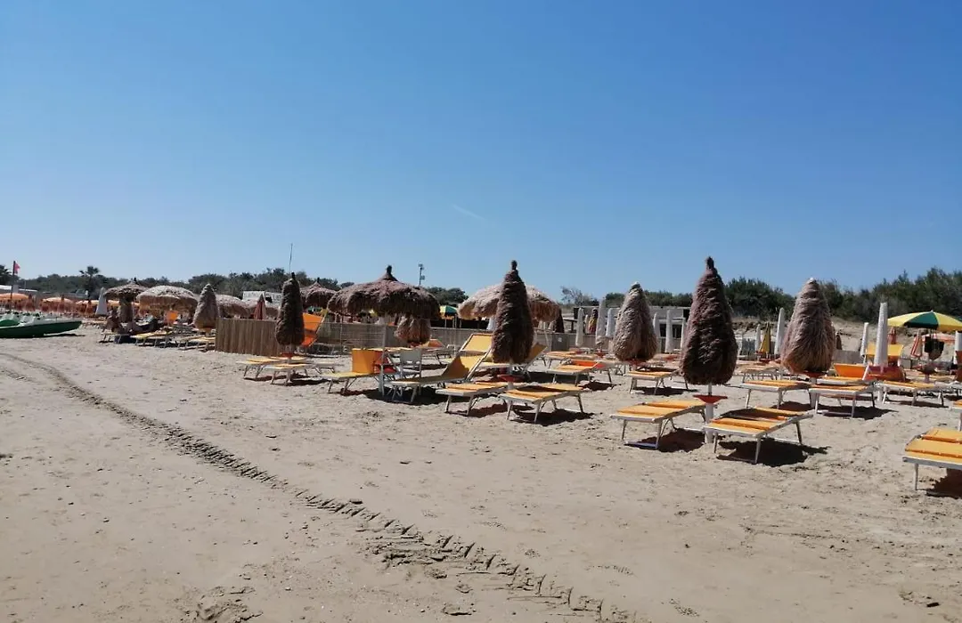 A Tre Piani Sul Mare-1